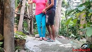 Putar Pacar desa berhubungan seks dengan pacarnya dengan kaos merah di luar ruangan ( video resmi oleh localsex31)