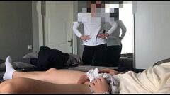 Reproduzir Irmã adotiva me pega me masturbando com a calcinha e se junta a ela - Amador Teen Panty Fetish