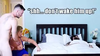 Reproducir Bangbros - milf tetona eva notty siendo traviesa a espaldas de su novio