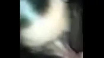播放 顽皮的摩洛伊斯兰解放阵线给口交并从推特粉丝那里得到面部