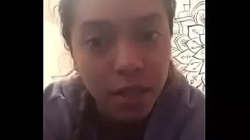 Reproducir Sexy adolescente melmad5 mostrando su desnuda
