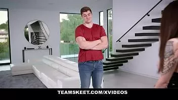 تشغيل عشاق اللاتكس harley haze ، maddy may ، madi laine enjoy group sex domination