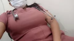 Reproduzir Amadora Latina MILF Fode e Esguicha no Trabalho
