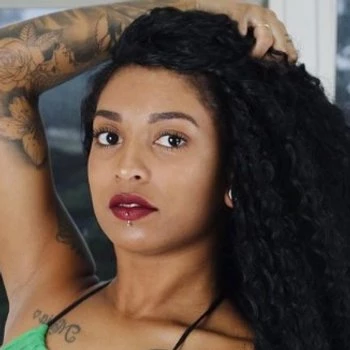 Pornstar Ariella Ferraz
