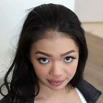 Порнозвезда Paisley Paige