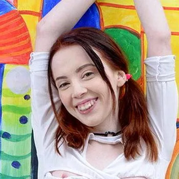 Pornoster Lottie Magne