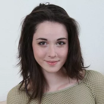 Порнозвезда Emily Grey